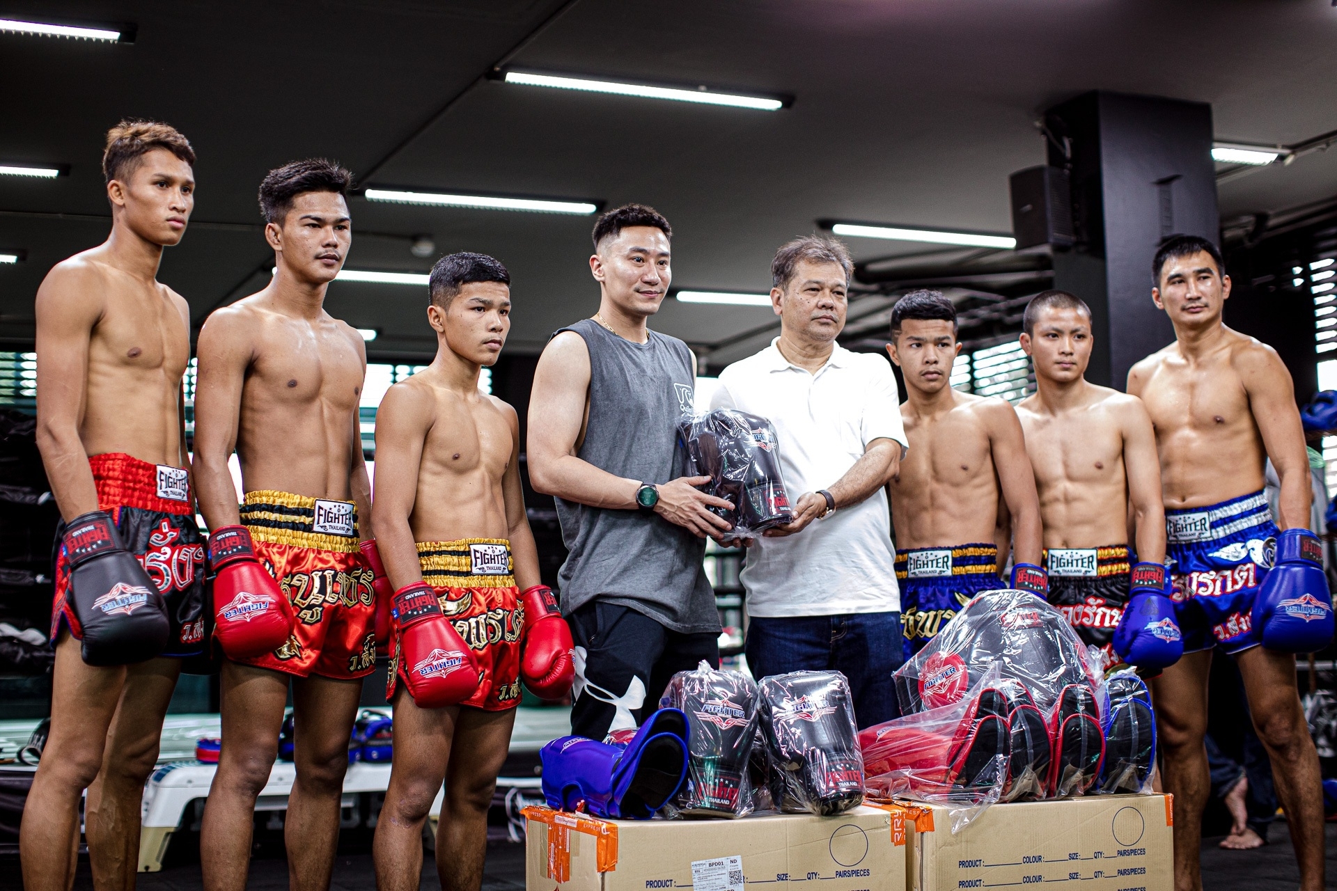 Fighter Thailand มอบของสนับสนุน